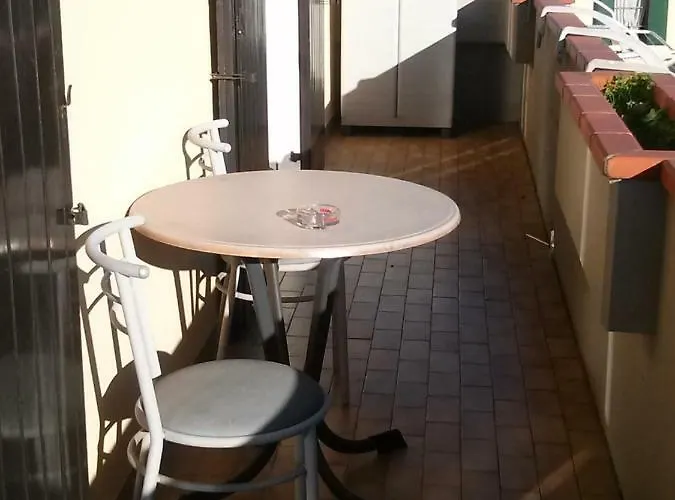 New Private Parking アパート バルドリーノ